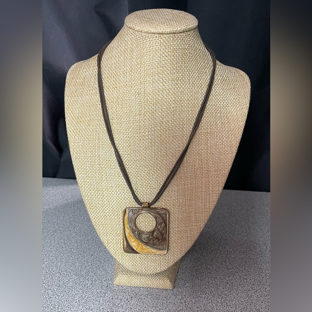 Gold & Brown Square Pendant Rope Necklace